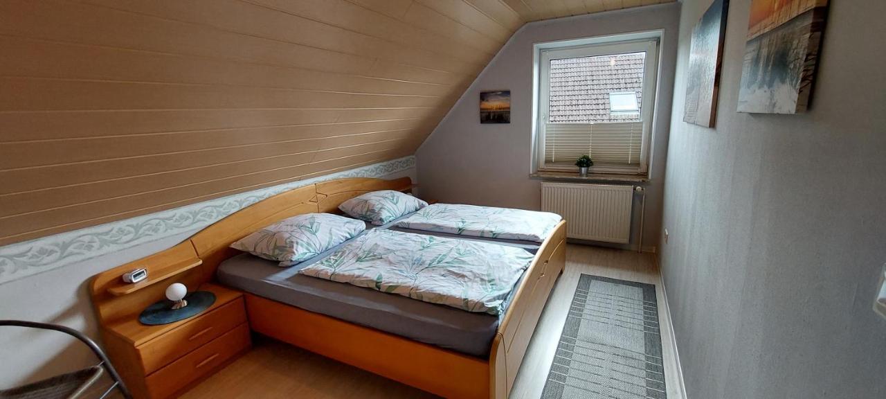 Haus Im Wiesengrund Esens Buitenkant foto