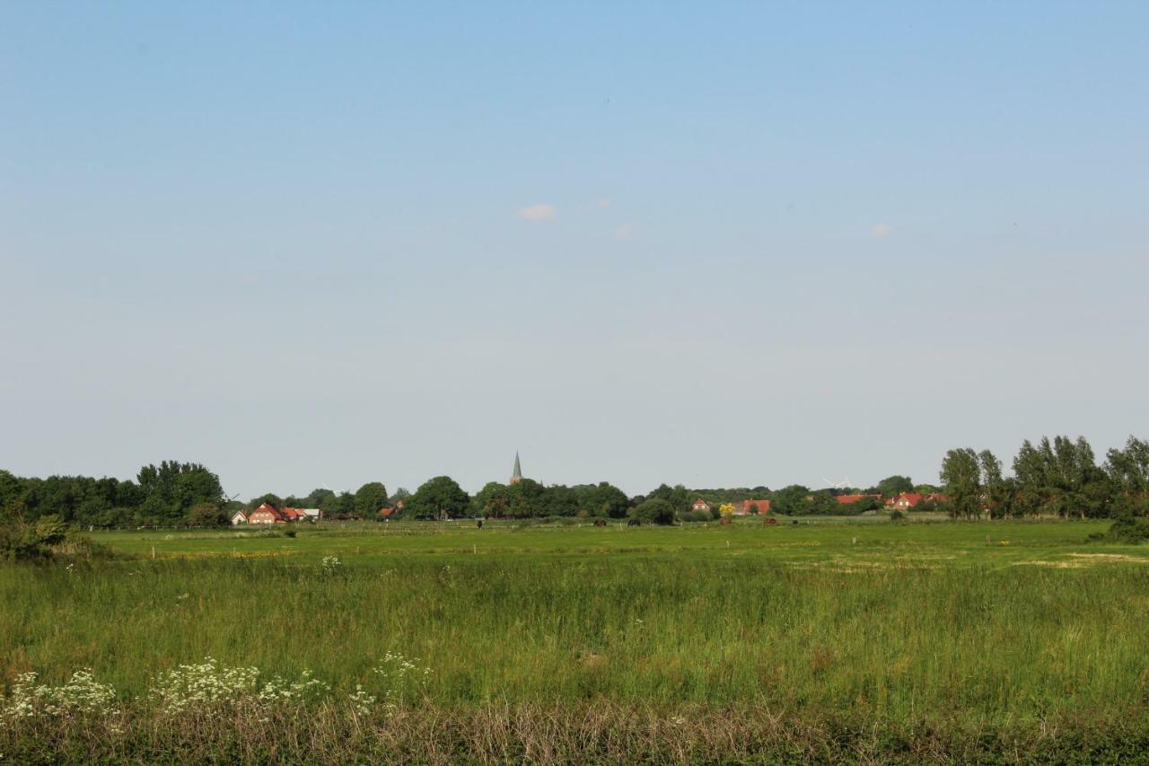 Haus Im Wiesengrund Esens Buitenkant foto